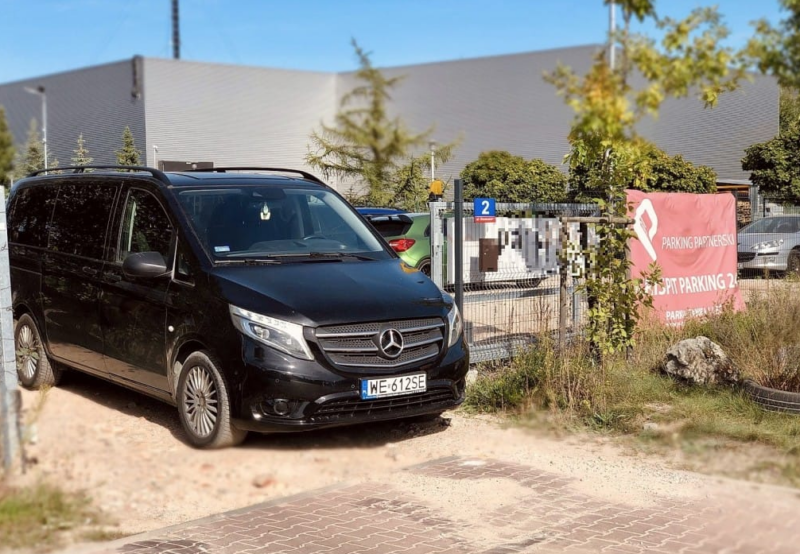 KrisPit Car Parking